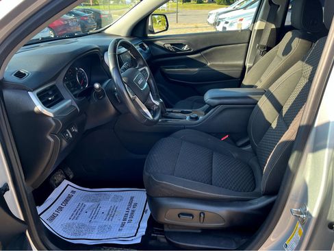 Used 2018 GMC Acadia SLE image 9