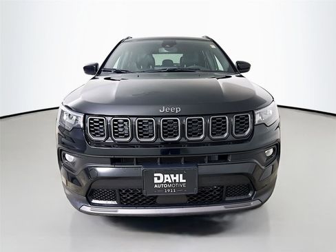 New 2026 Jeep Compass Latitude image 2