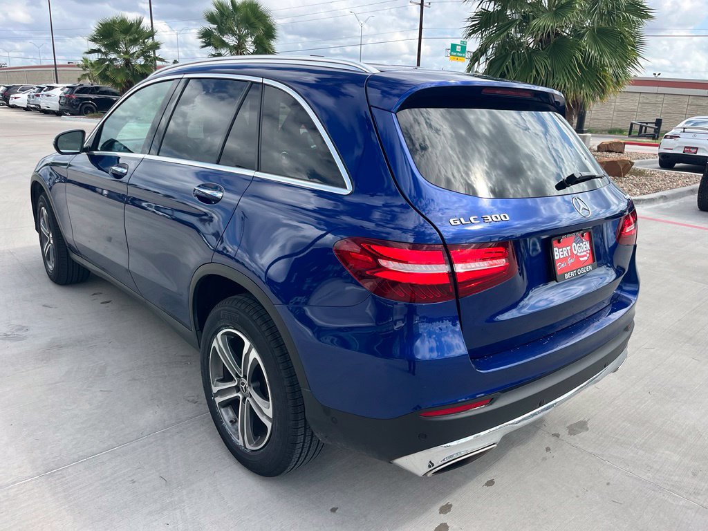 Used 2019 Mercedes-Benz GLC 300 4MATIC image 4