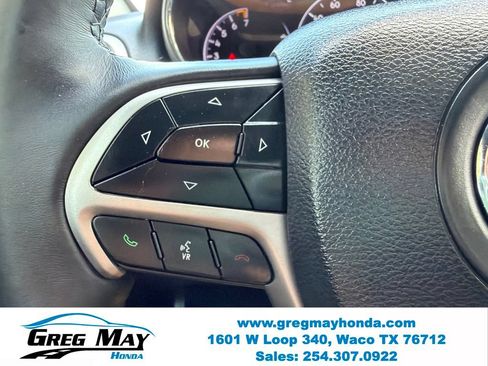 Used 2019 Jeep Grand Cherokee Altitude RWD image 25