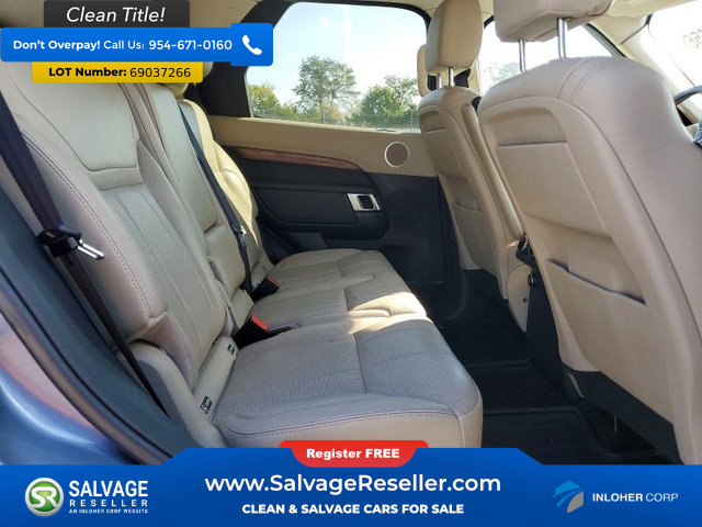 Used 2018 Land Rover Discovery HSE AWD/4WD image 15