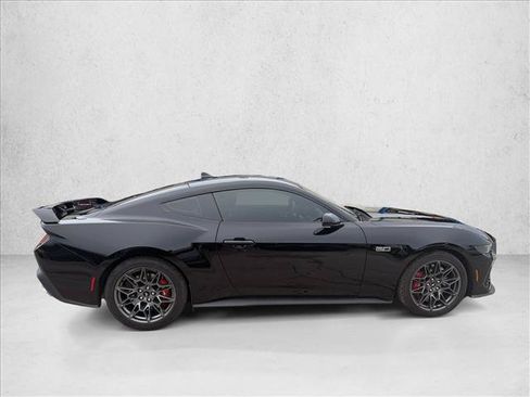 Used 2025 Ford Mustang GT Premium w/ GT Performance Package RWD image 6