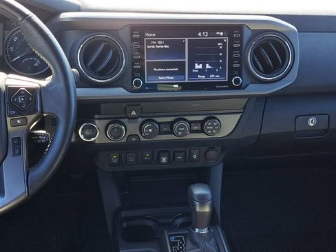 Used 2020 Toyota Tacoma TRD Sport w/ Technology Package AWD/4WD image 20