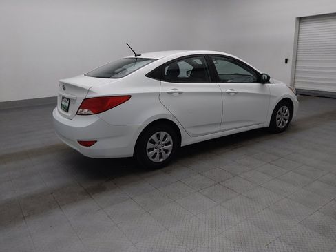 Used 2015 Hyundai Accent GLS FWD image 10