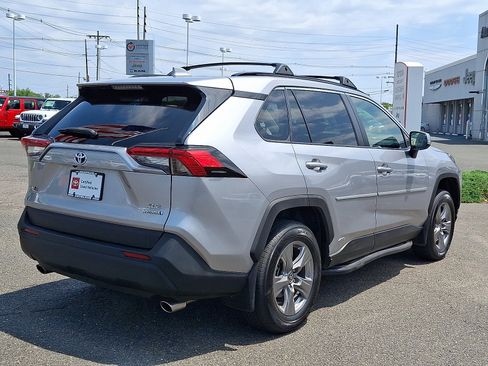 Used 2023 Toyota RAV4 XLE w/ Convenience Package AWD/4WD image 7