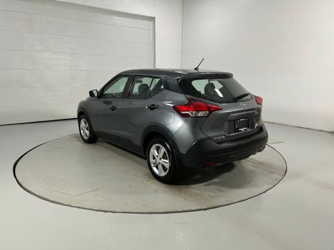 Used 2020 Nissan Kicks S FWD image 21