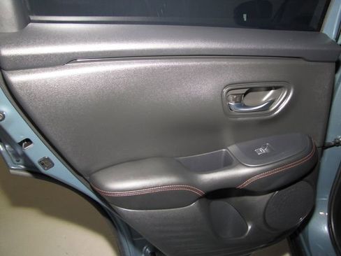 Certified 2025 Honda HR-V Sport image 12