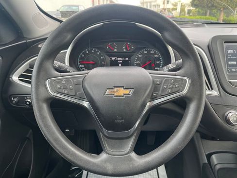Used 2018 Chevrolet Malibu LS w/ LPO, Convenience Package 1 FWD image 20