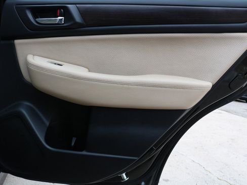 Used 2015 Subaru Legacy 2.5i Limited image 42