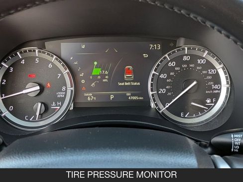 Used 2022 Toyota Highlander XLE AWD/4WD image 21