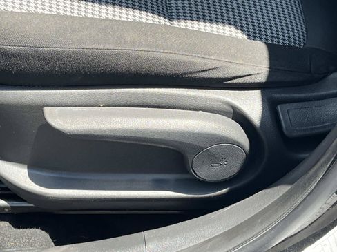 Used 2021 Hyundai Kona SEL FWD image 23