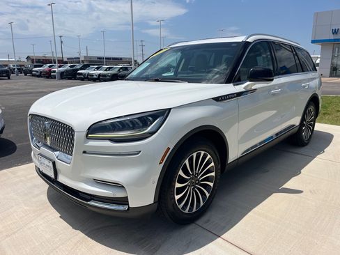 Used 2022 Lincoln Aviator Reserve w/ Equipment Group 201A RWD image 1