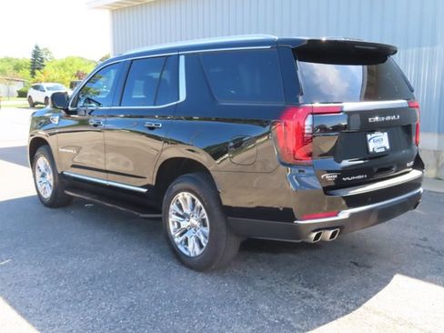 Used 2025 GMC Yukon Denali AWD/4WD image 9