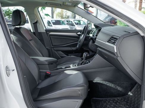 Used 2020 Volkswagen Jetta SE image 37