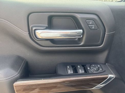 Used 2019 Chevrolet Silverado 1500 LT w/ All-Star Edition AWD/4WD image 14