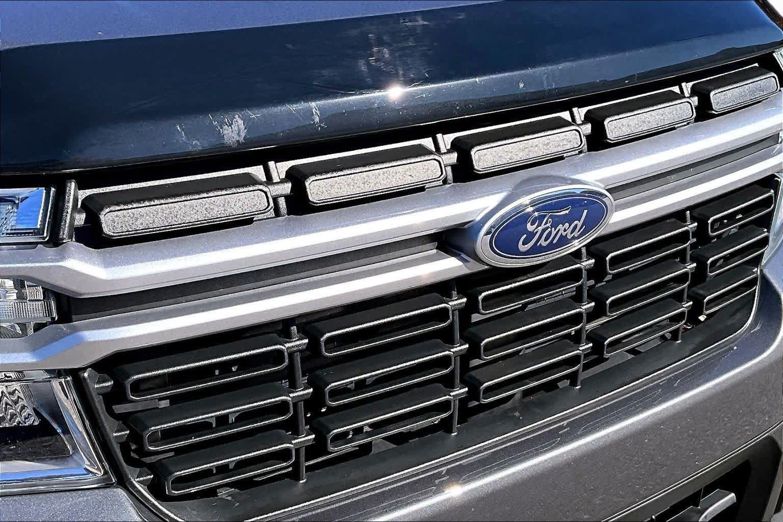 Used 2023 Ford Maverick Lariat FWD image 31