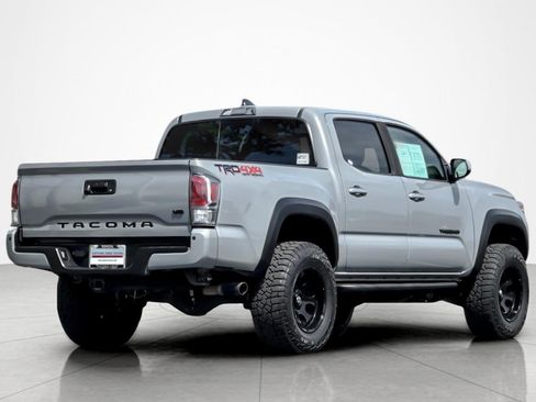 Certified 2021 Toyota Tacoma TRD Off-Road w/ Technology Package AWD/4WD image 5