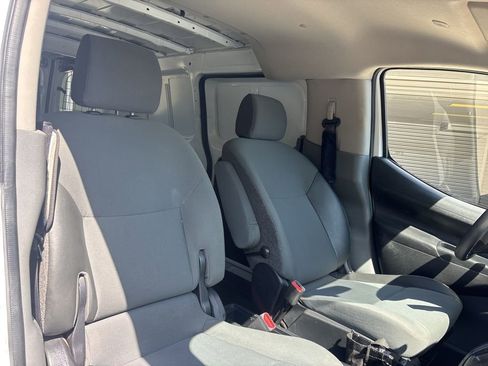 Used 2019 Nissan NV200 S image 16