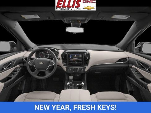 Used 2023 Chevrolet Traverse RS w/ LPO, Floor Liner Package image 44