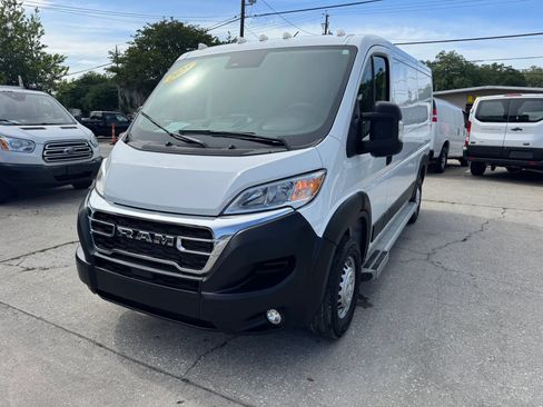 Used 2025 RAM ProMaster 2500 w/ U-Haul Equipment Group FWD image 5