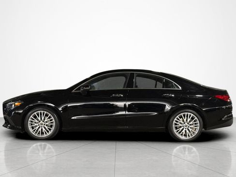 Used 2023 Mercedes-Benz CLA 250 4MATIC image 2