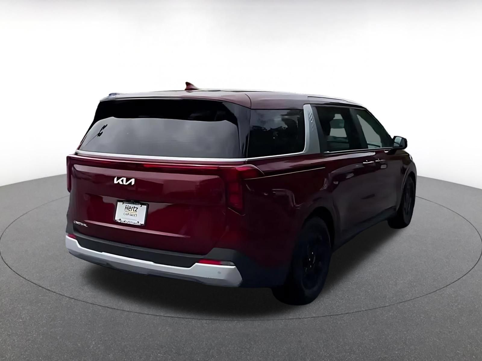 Used 2026 Kia Carnival FWD image 12