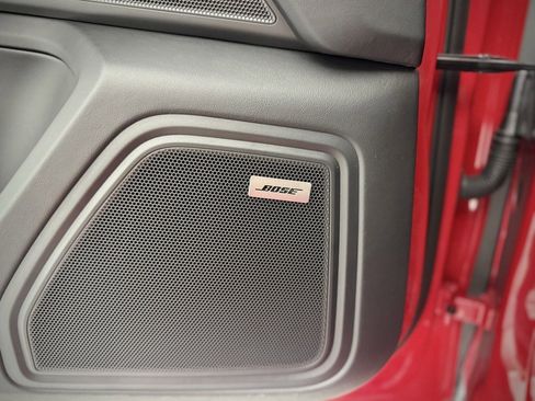 Used 2024 Porsche Macan image 30