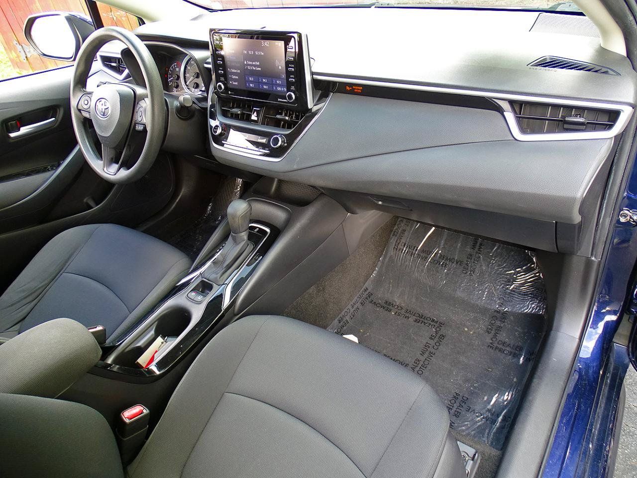 Used 2021 Toyota Corolla LE w/ LE Convenience Package FWD image 35