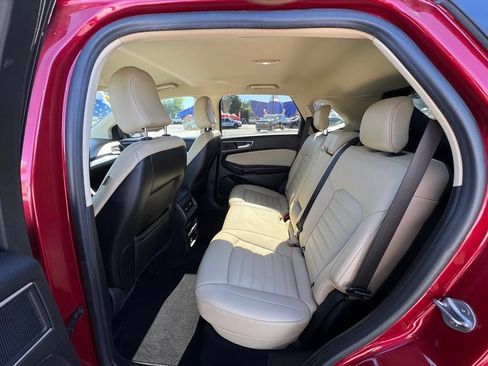 Used 2021 Ford Edge SEL w/ Convenience Package FWD image 12