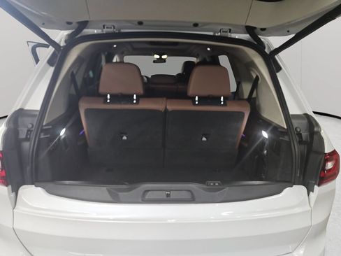 Used 2021 BMW X7 xDrive40i w/ Premium Package AWD/4WD image 42