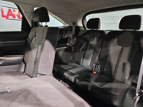 Used 2024 Kia Sorento LX image 36