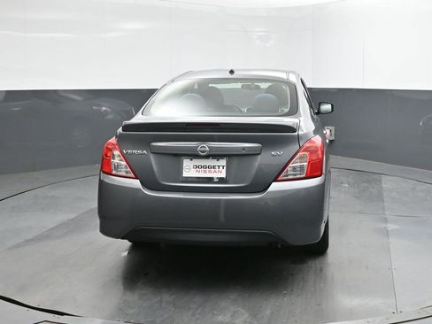 Used 2019 Nissan Versa SV image 8