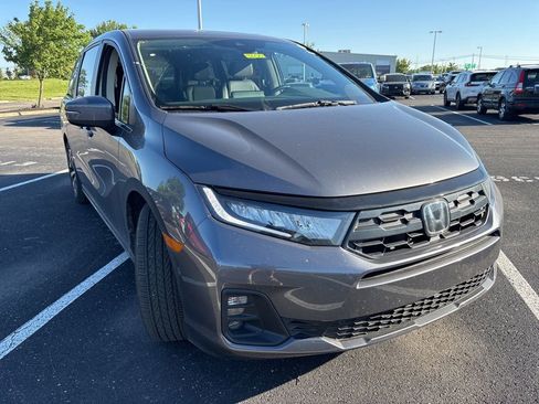 Used 2026 Honda Odyssey EX-L image 13