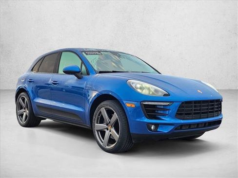 Used 2018 Porsche Macan image 3