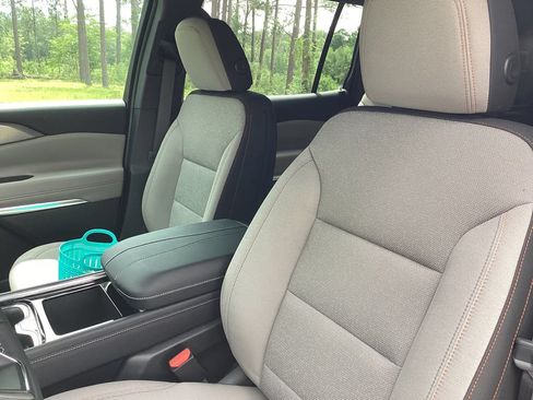 New 2026 Chevrolet Traverse LT w/ Driver Confidence Package FWD image 13