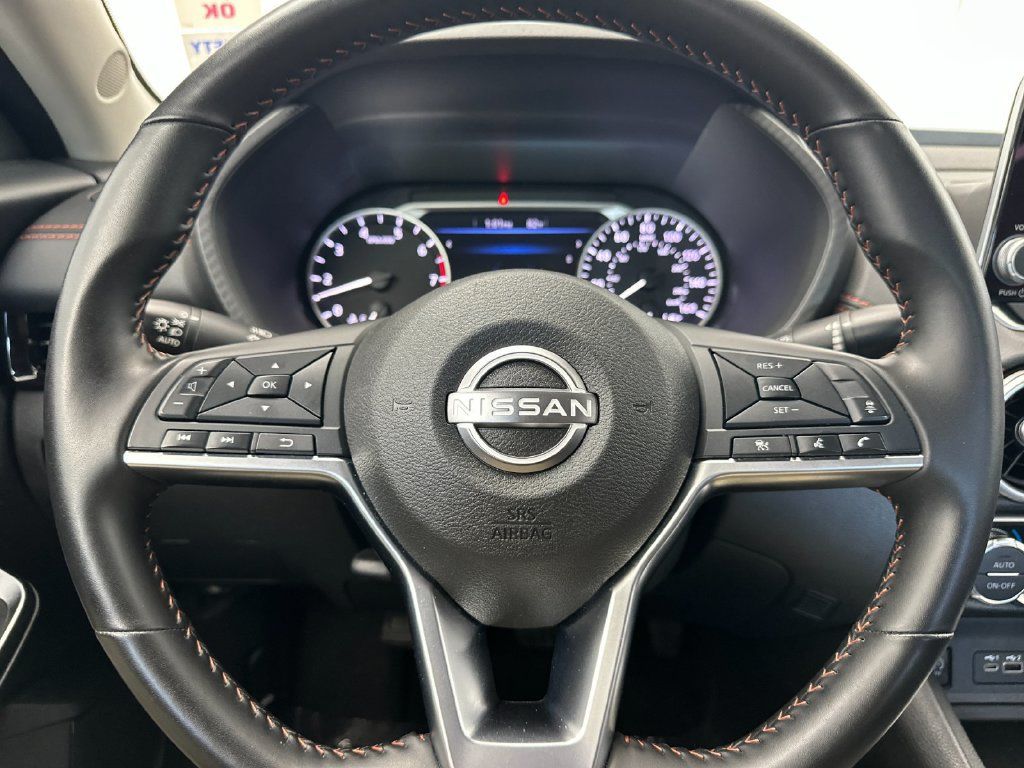 Used 2025 Nissan Sentra SR FWD image 21