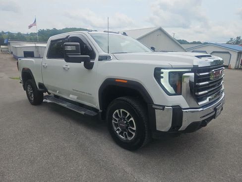 Used 2025 GMC Sierra 2500 SLE w/ SLE Value Package; AWD/4WD image 7