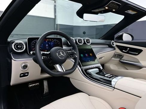Used 2024 Mercedes-Benz CLE 300 4MATIC Cabriolet image 4