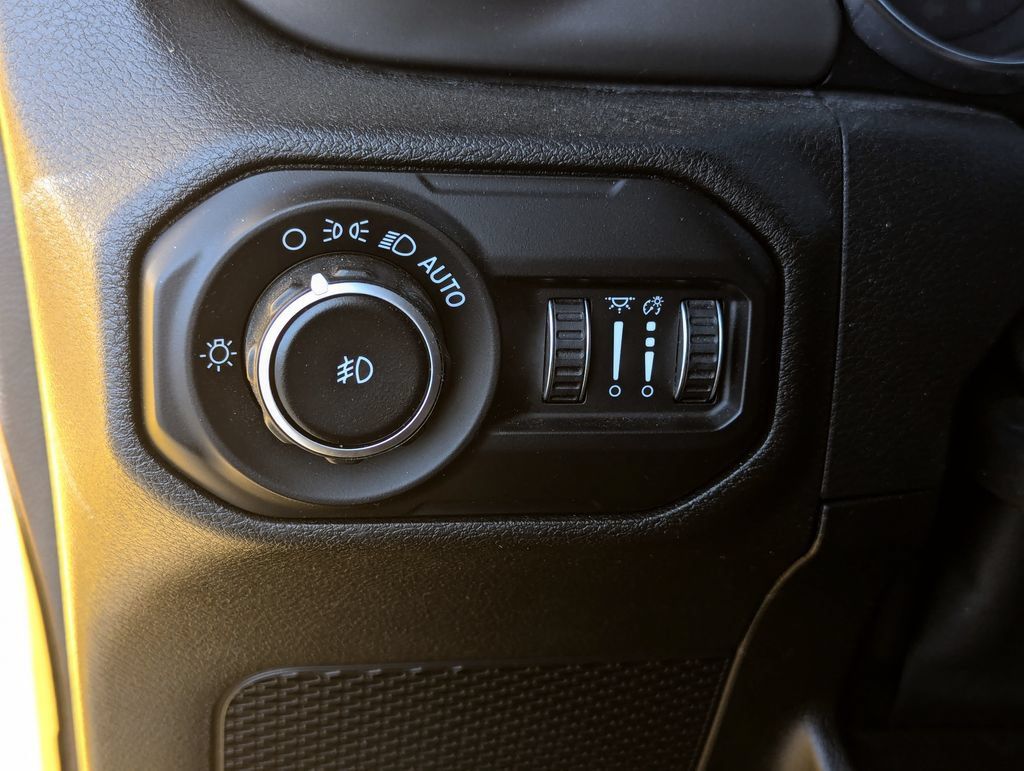 Used 2019 Jeep Wrangler Unlimited Sport S AWD/4WD image 25