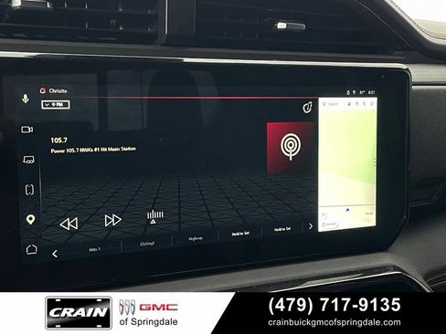 Used 2025 GMC Sierra 1500 AT4 w/ AT4 Premium Package AWD/4WD image 15