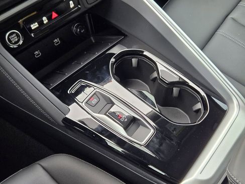 New 2025 Audi Q5 Premium Plus image 25