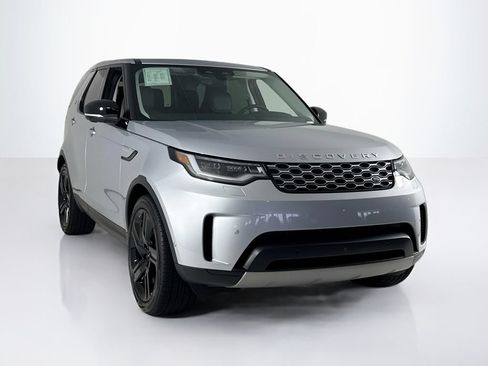 Used 2024 Land Rover Discovery S AWD/4WD image 7