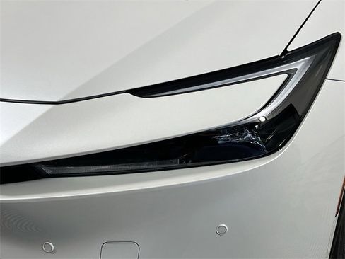 New 2026 Toyota Prius Plug-In Hybrid image 9