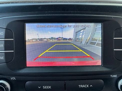 Used 2019 Kia Soul FWD image 10
