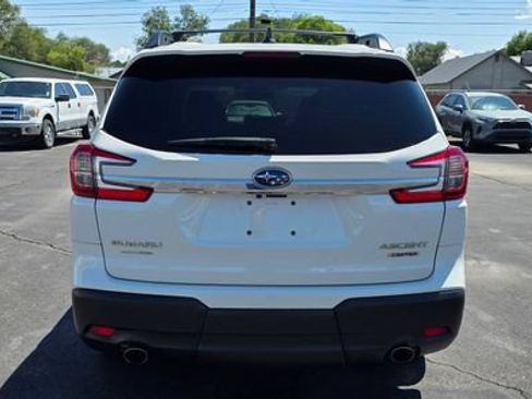 Used 2023 Subaru Ascent Limited w/ Technology Package AWD/4WD image 5