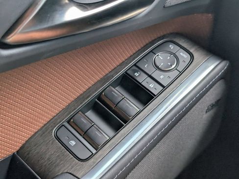 Used 2024 Lexus GX 550 w/ Cold Area Package AWD/4WD image 16
