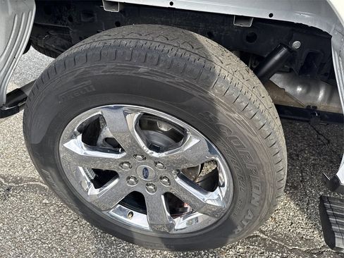 Used 2023 Ford F150 Lariat w/ Equipment Group 502A High image 18