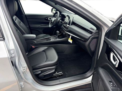 New 2026 Jeep Compass Latitude AWD/4WD image 19
