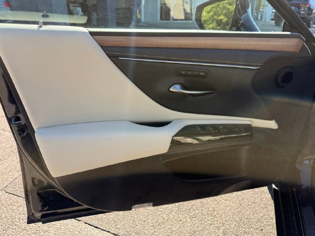Certified 2024 Lexus ES 350 w/ Premium Package FWD image 23