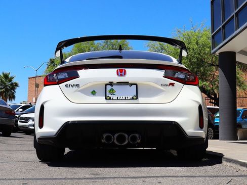 Used 2024 Honda Civic Type R image 13